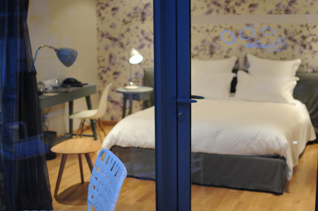Hotel-Restaurant L'Aquarelle Breuillet  Kamer foto